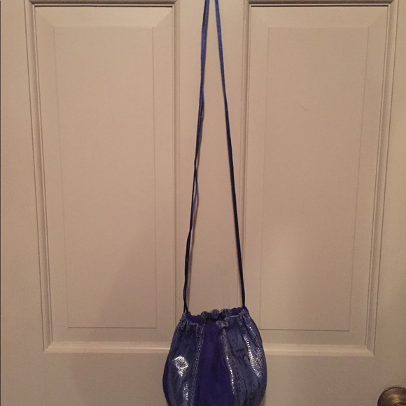 Blue suede and snakeskin petite pouch - Picture 4 of 4